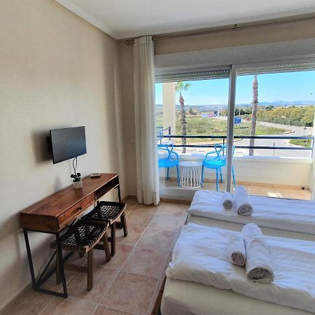 Chilledholidays Apartment Torrevieja Bagian luar foto