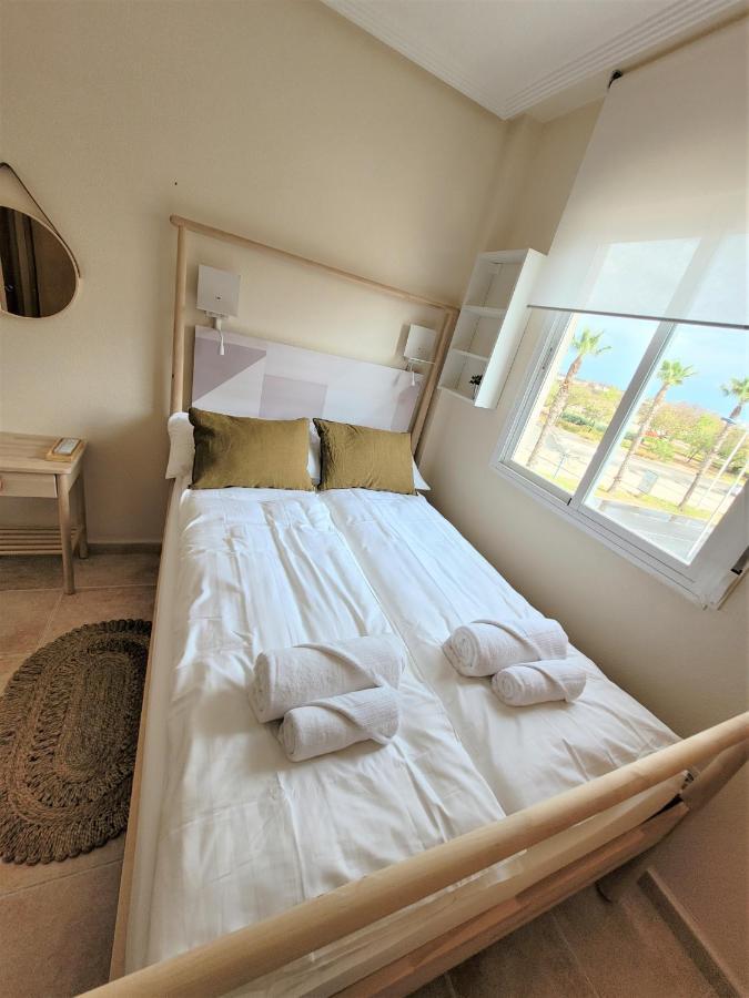 Chilledholidays Apartment Torrevieja Bagian luar foto