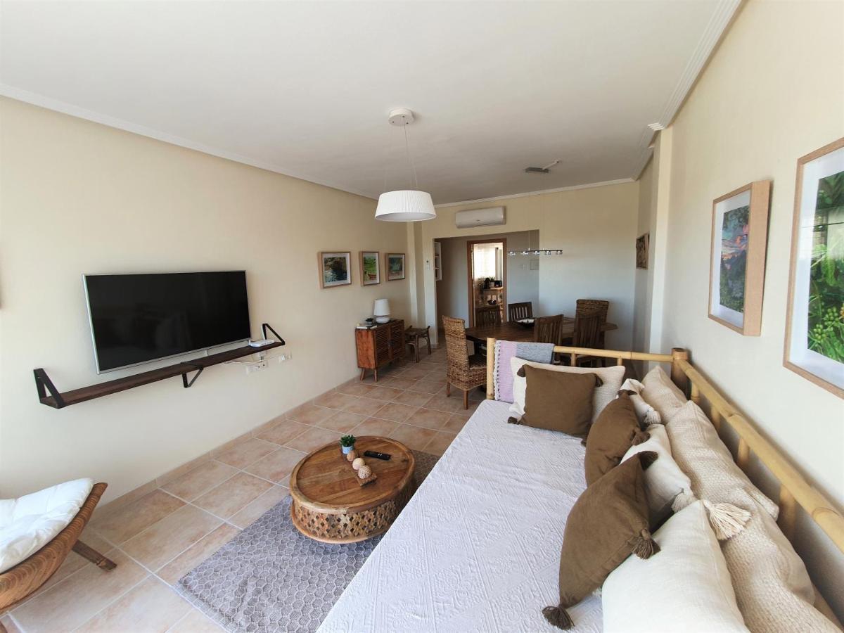 Chilledholidays Apartment Torrevieja Bagian luar foto